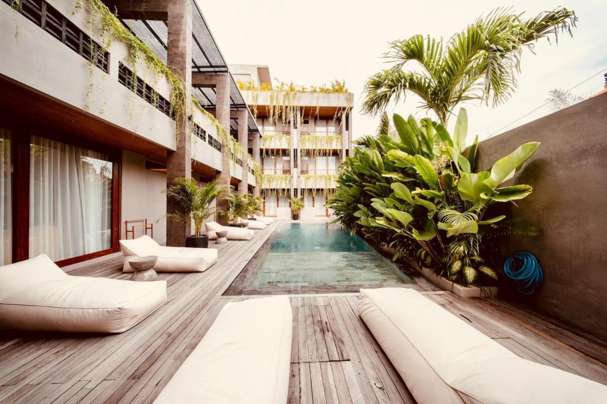 Thehub Pererenan Coworking, Pool And Rooftop 캉구 외부 사진